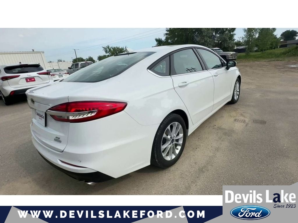 2020 Ford Fusion SE