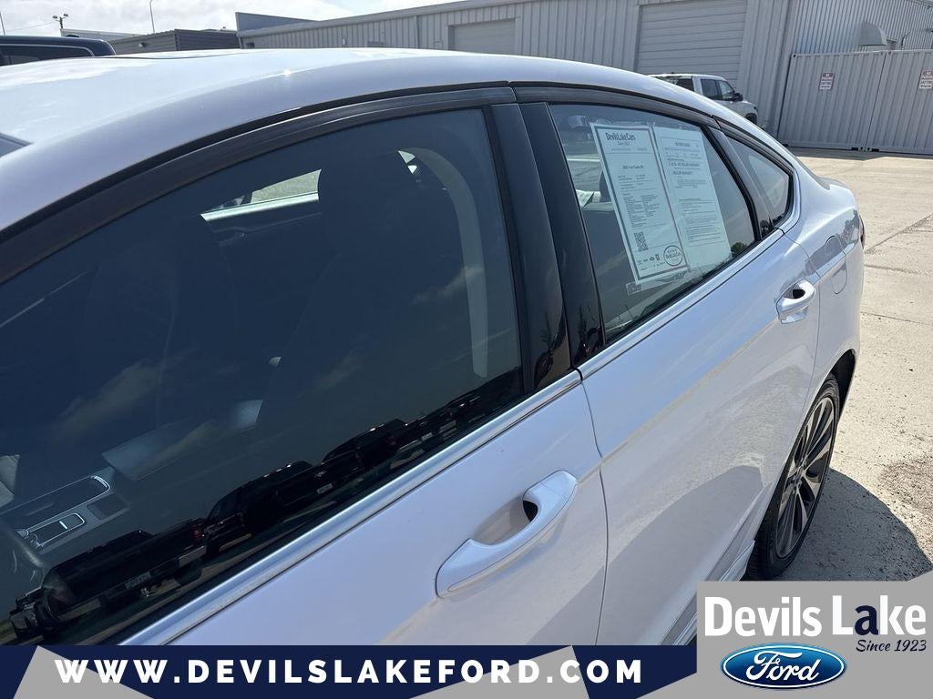 2020 Ford Fusion SE