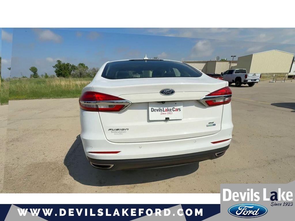 2020 Ford Fusion SE