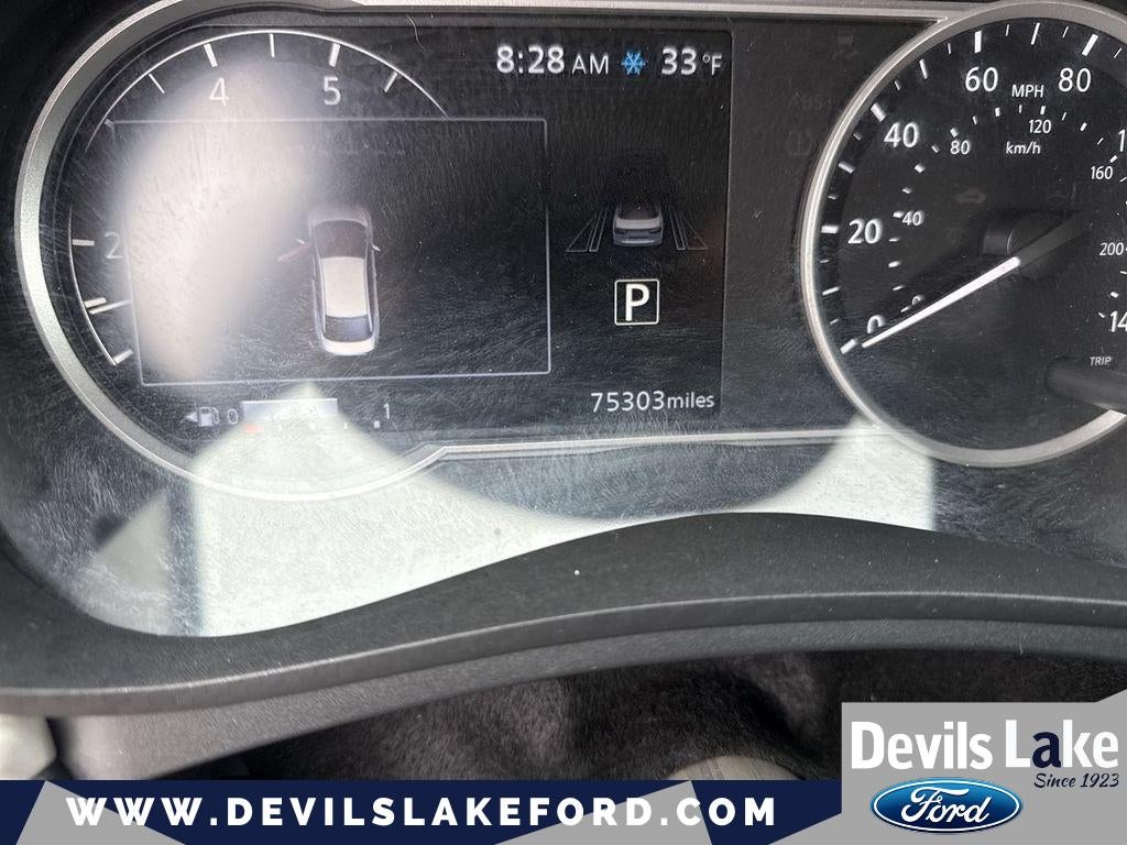 2021 Nissan Versa SV Xtronic CVT