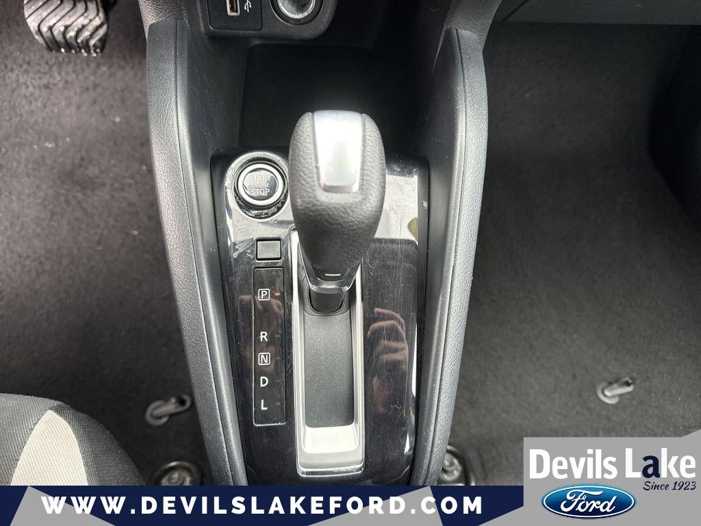 2021 Nissan Versa SV Xtronic CVT