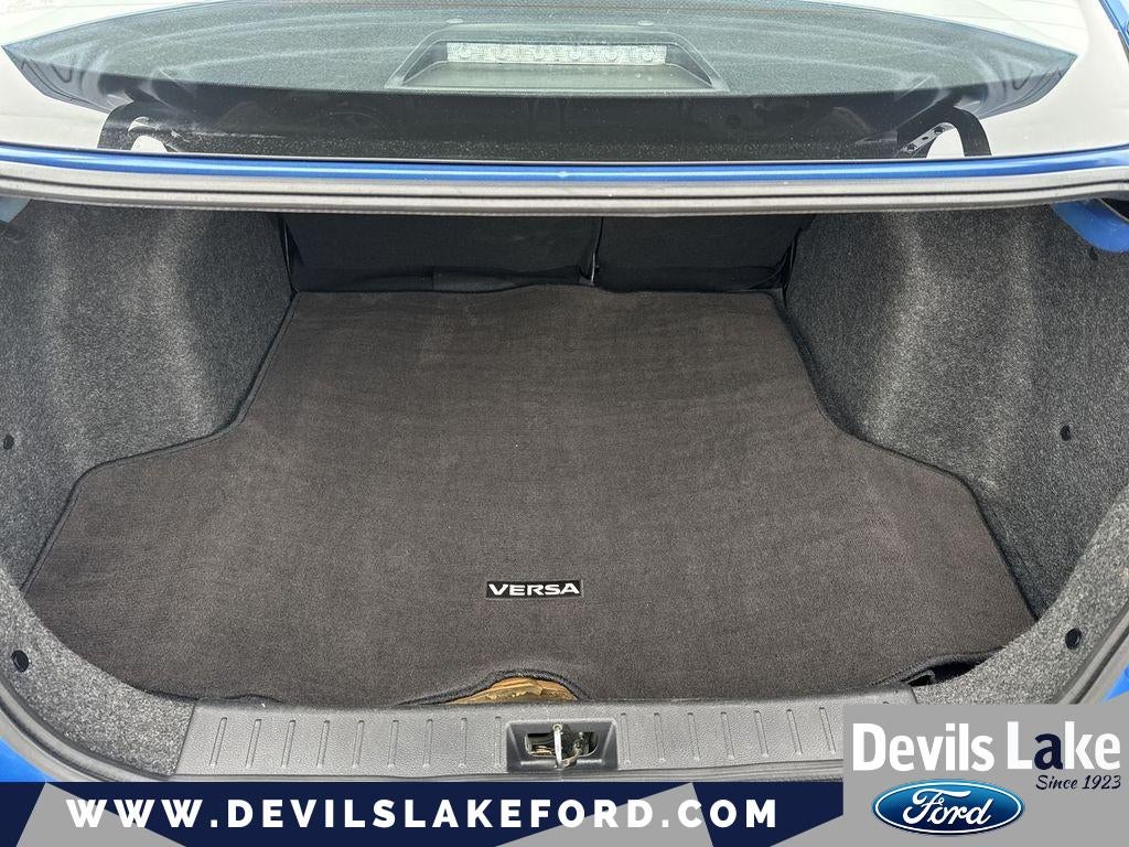 2021 Nissan Versa SV Xtronic CVT