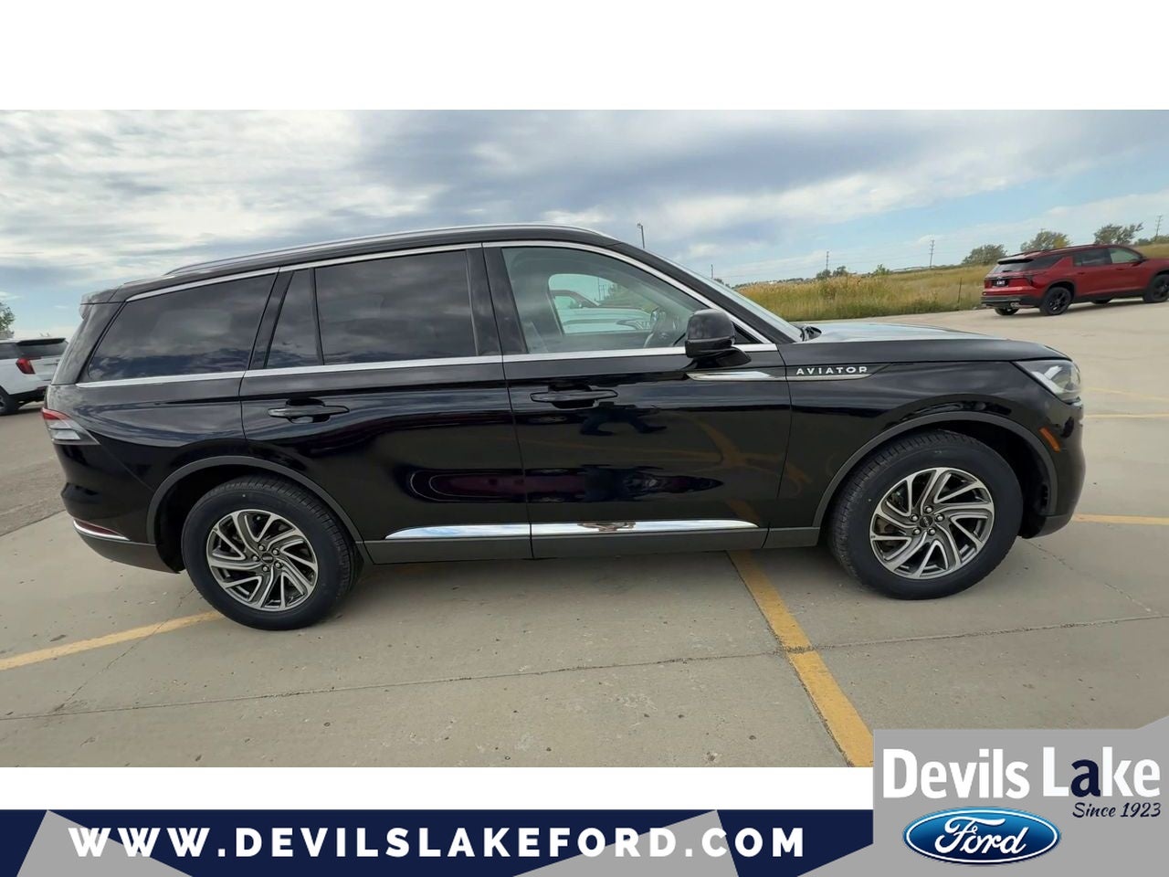 2023 Lincoln Aviator Standard