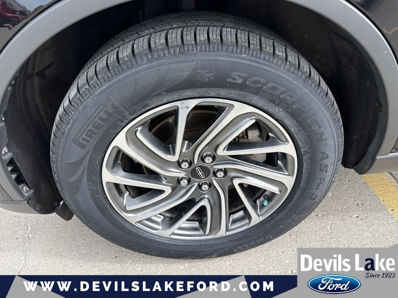 2023 Lincoln Aviator Standard