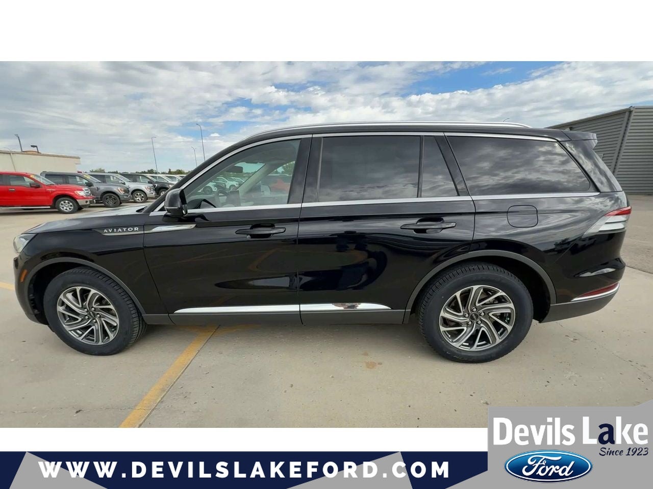 2023 Lincoln Aviator Standard