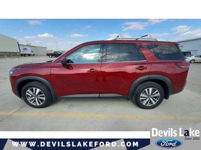 2022 Nissan Pathfinder SL 4WD