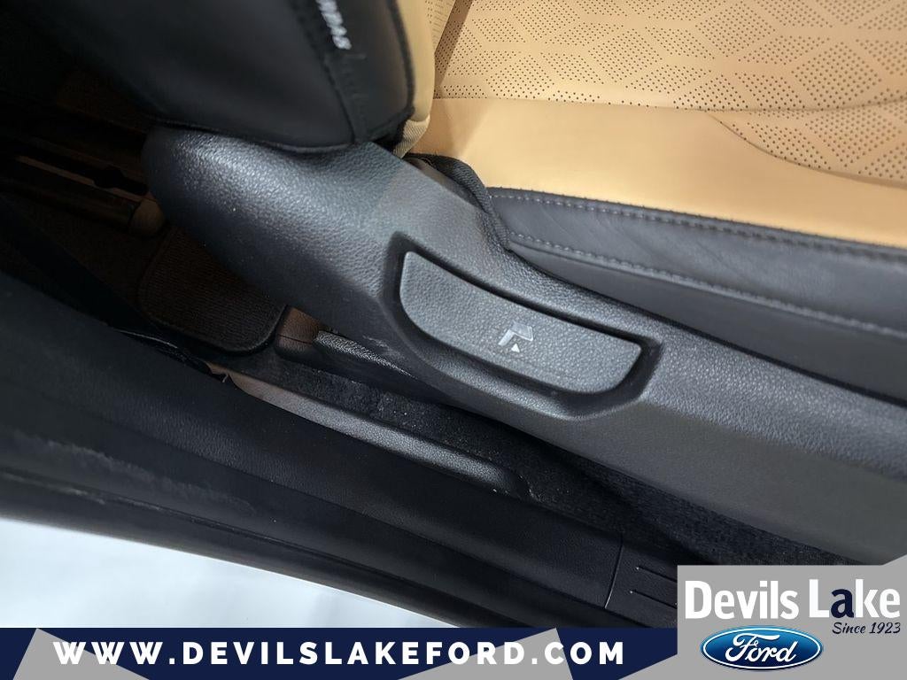 2023 Kia Carnival MPV LX Seat Package