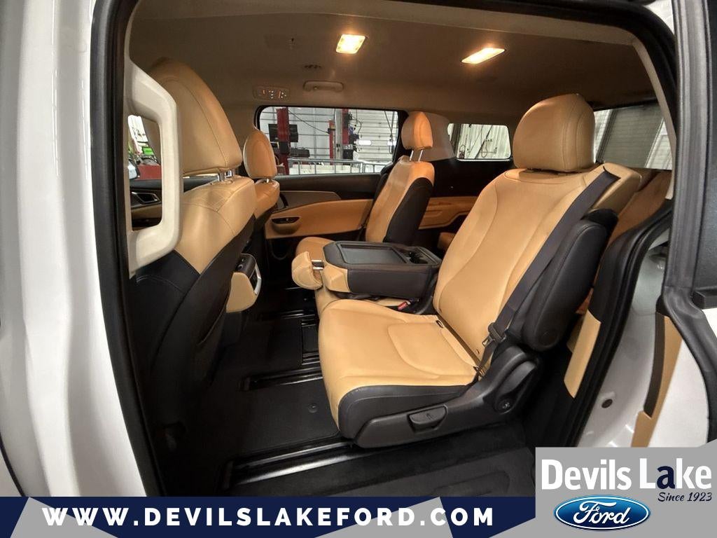 2023 Kia Carnival MPV LX Seat Package