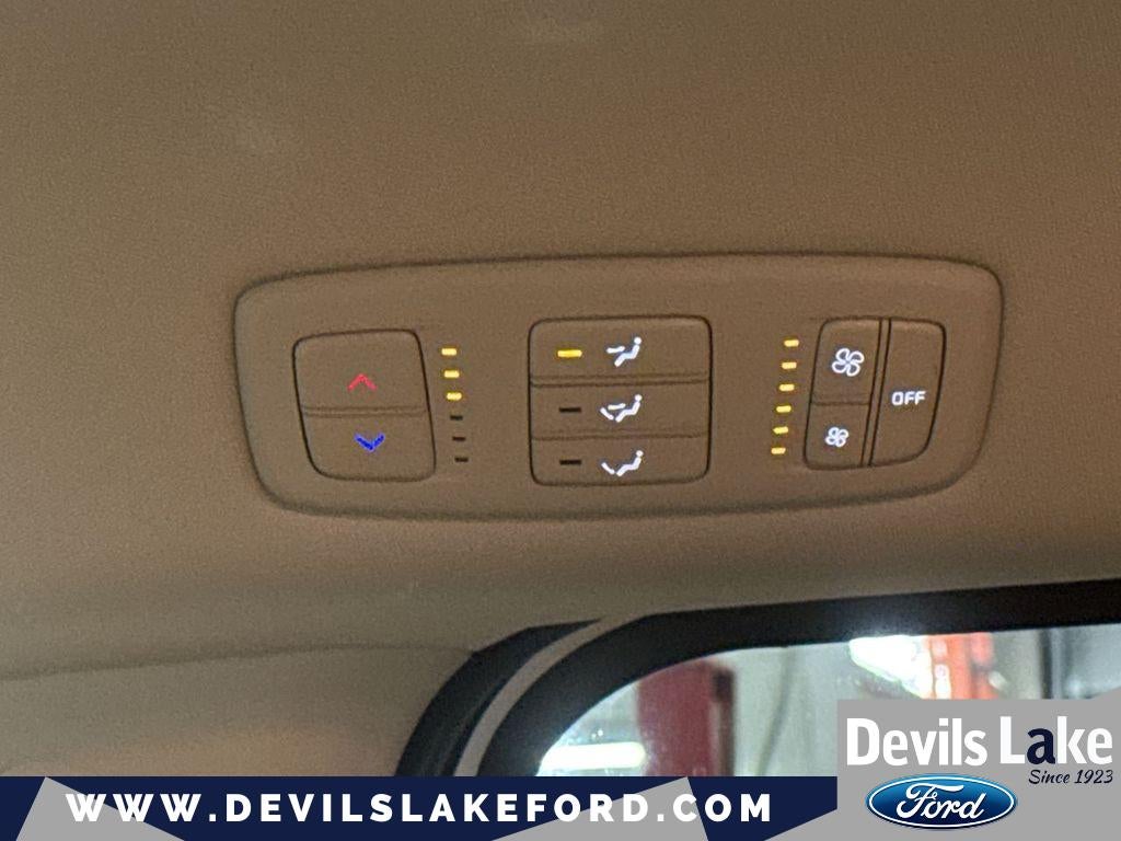 2023 Kia Carnival MPV LX Seat Package