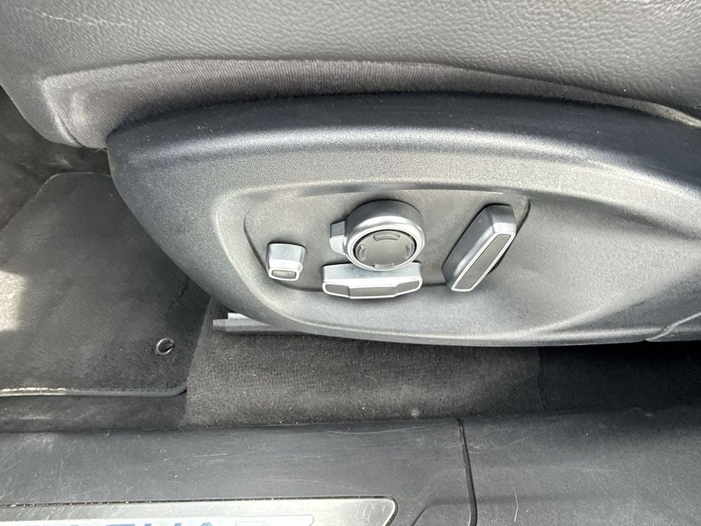 2019 Jaguar F-PACE R-Sport