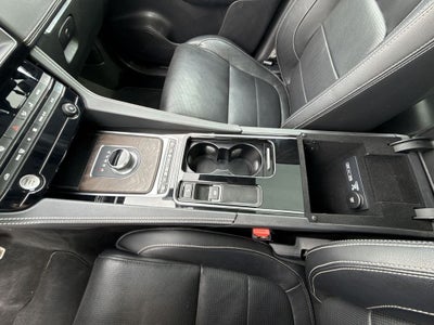 2019 Jaguar F-PACE R-Sport