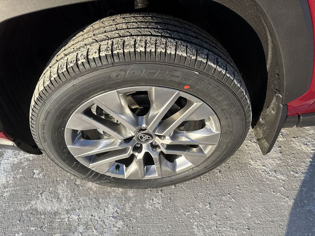 2025 Toyota RAV4 XLE Premium