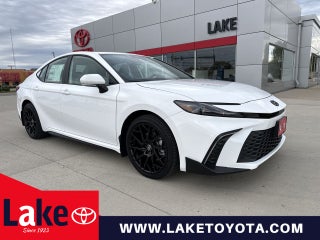 2026 Toyota Camry SE AWD