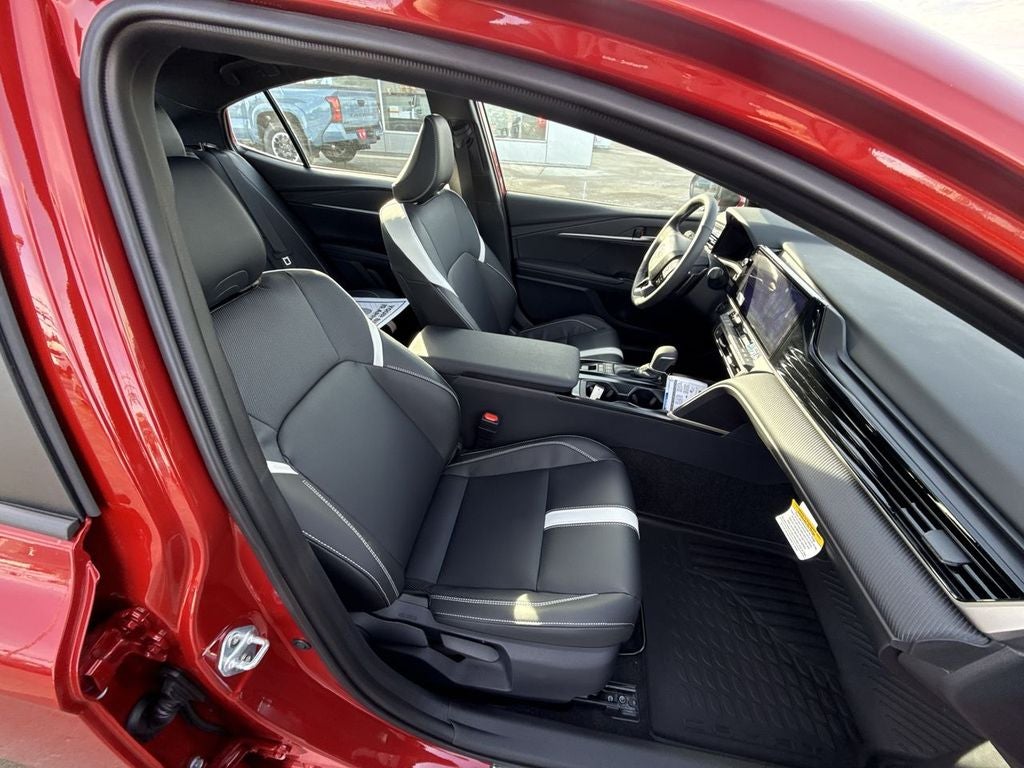 2026 Toyota Camry SE AWD