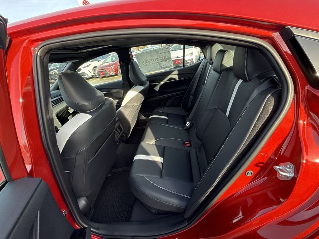 2026 Toyota Camry SE AWD