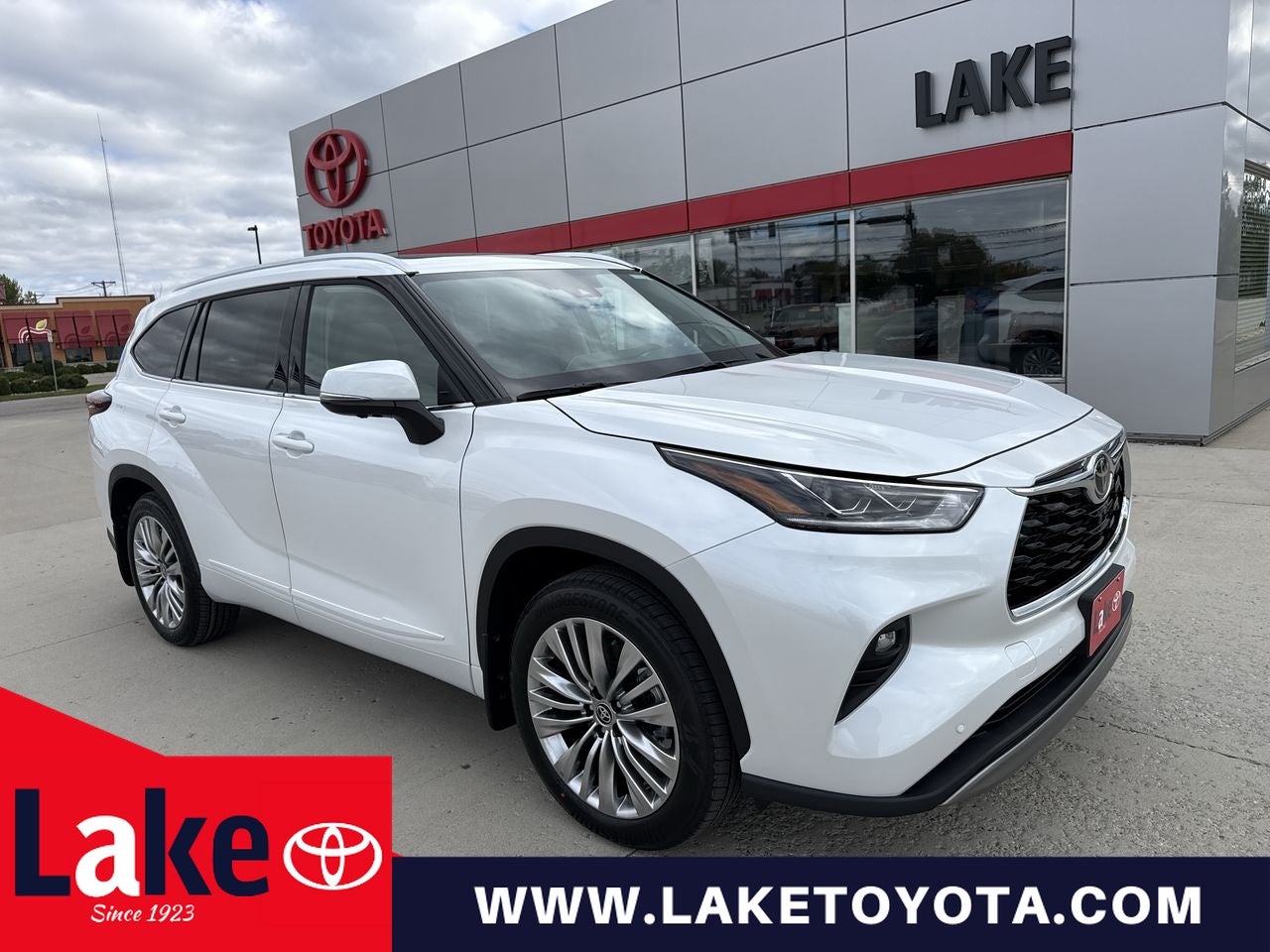 2026 Toyota Highlander Platinum