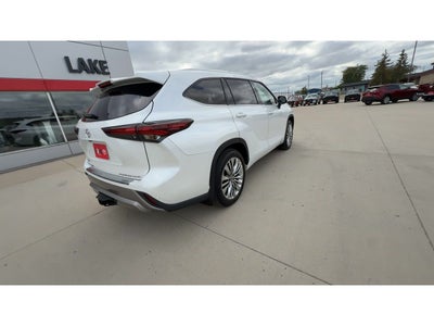 2026 Toyota Highlander Platinum