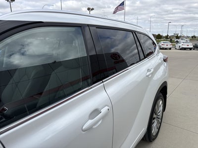 2026 Toyota Highlander Platinum