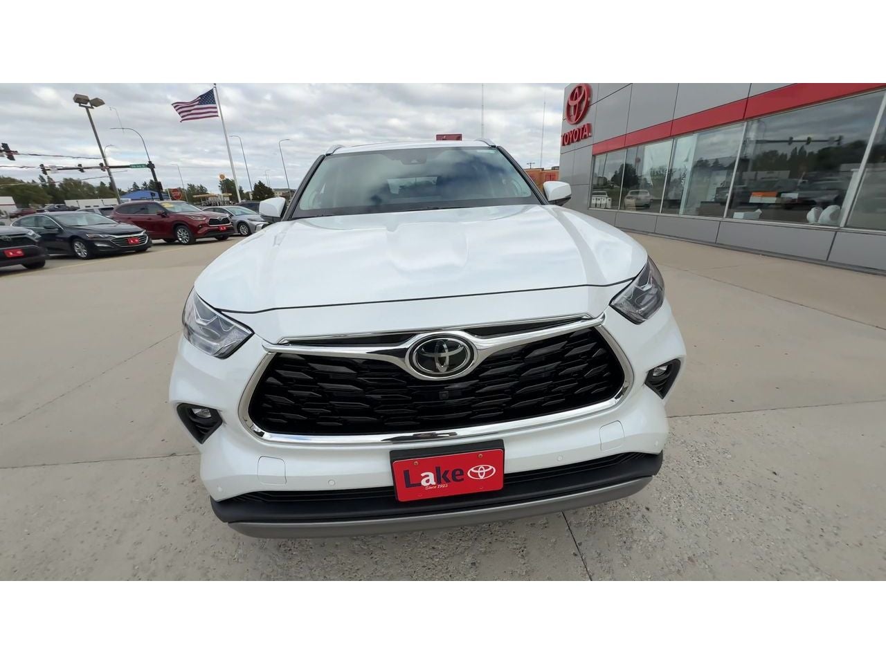 2026 Toyota Highlander Platinum