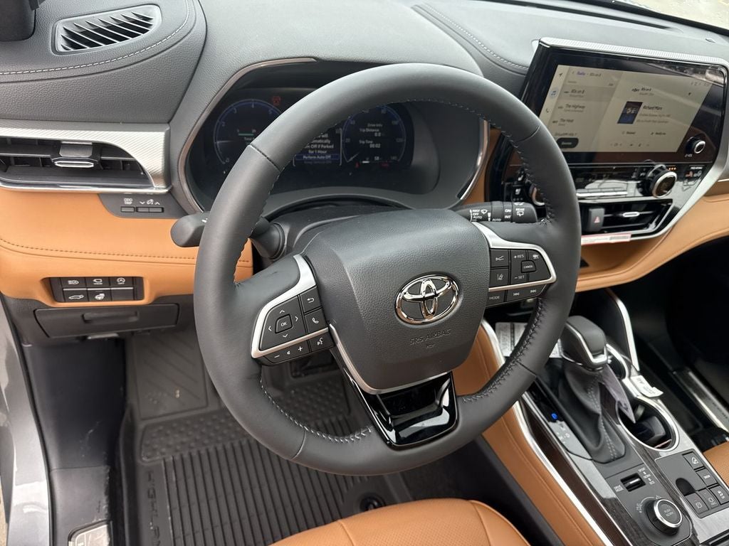 2026 Toyota Highlander Platinum