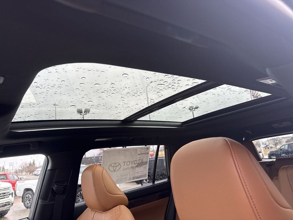2026 Toyota Highlander Platinum