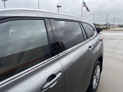 2026 Toyota Highlander Platinum