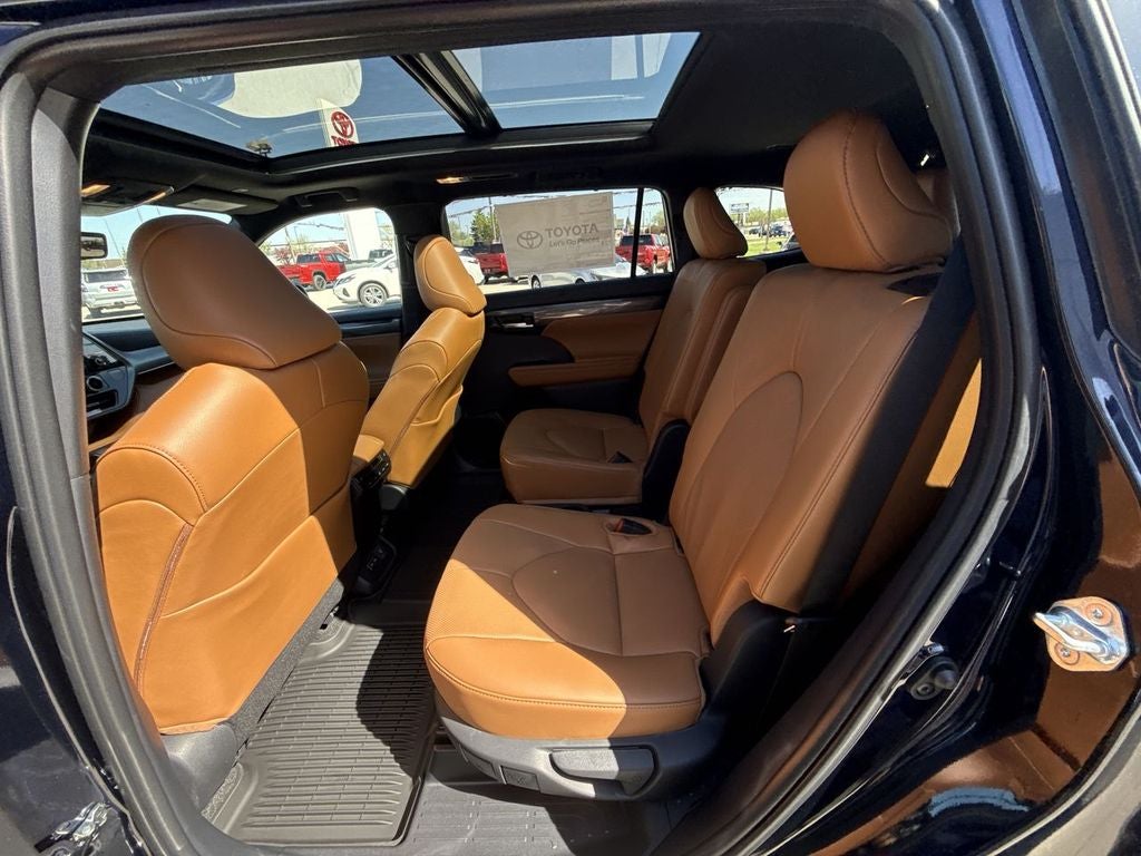 2026 Toyota Highlander Platinum
