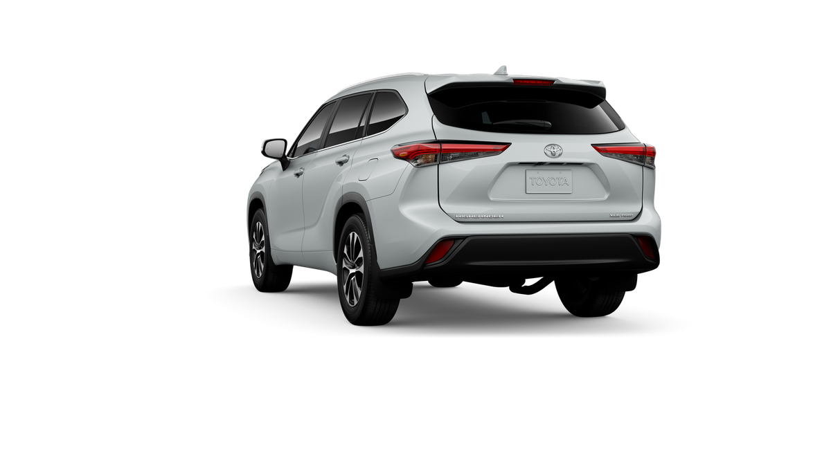 2026 Toyota Highlander XLE