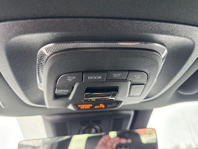 2025 Toyota Toyota Crown Signia Limited