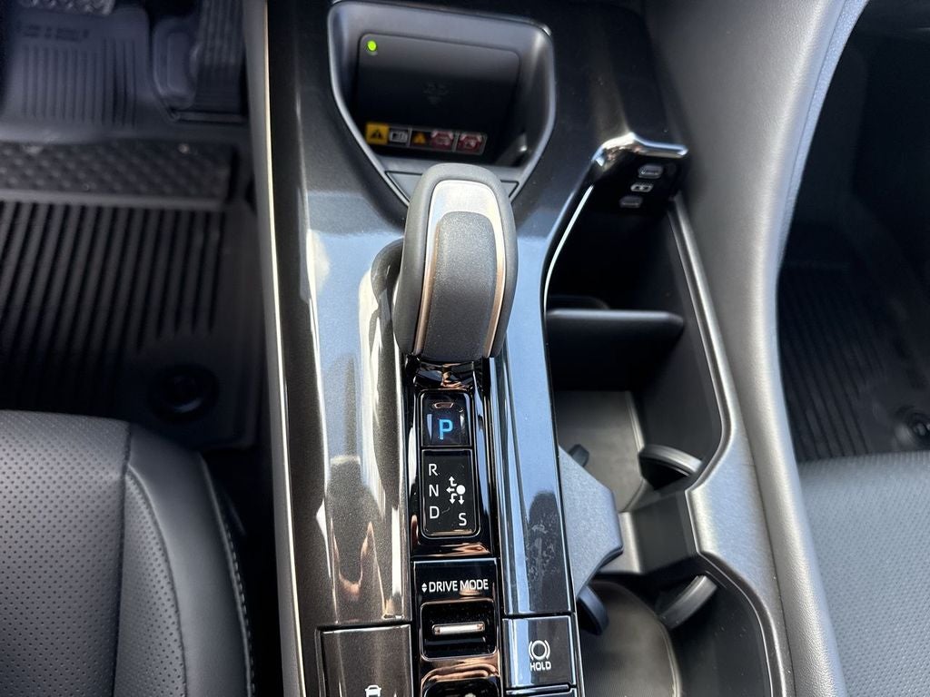 2026 Toyota Toyota Crown Signia Limited