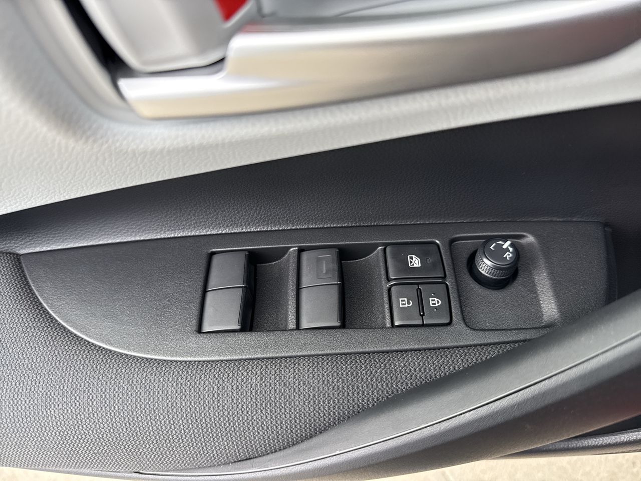 2026 Toyota Corolla Hybrid SE AWD