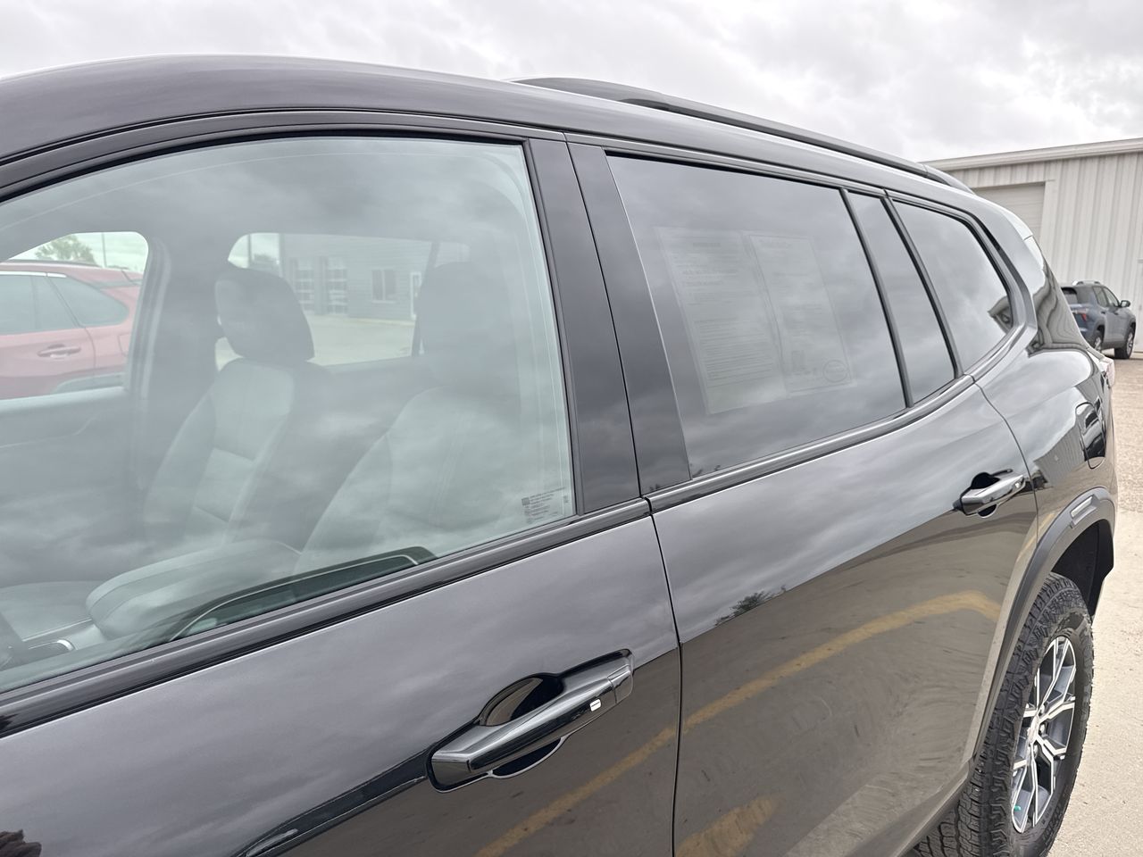 2025 GMC Acadia AT4