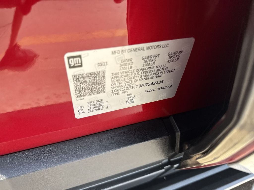2023 GMC Yukon SLT