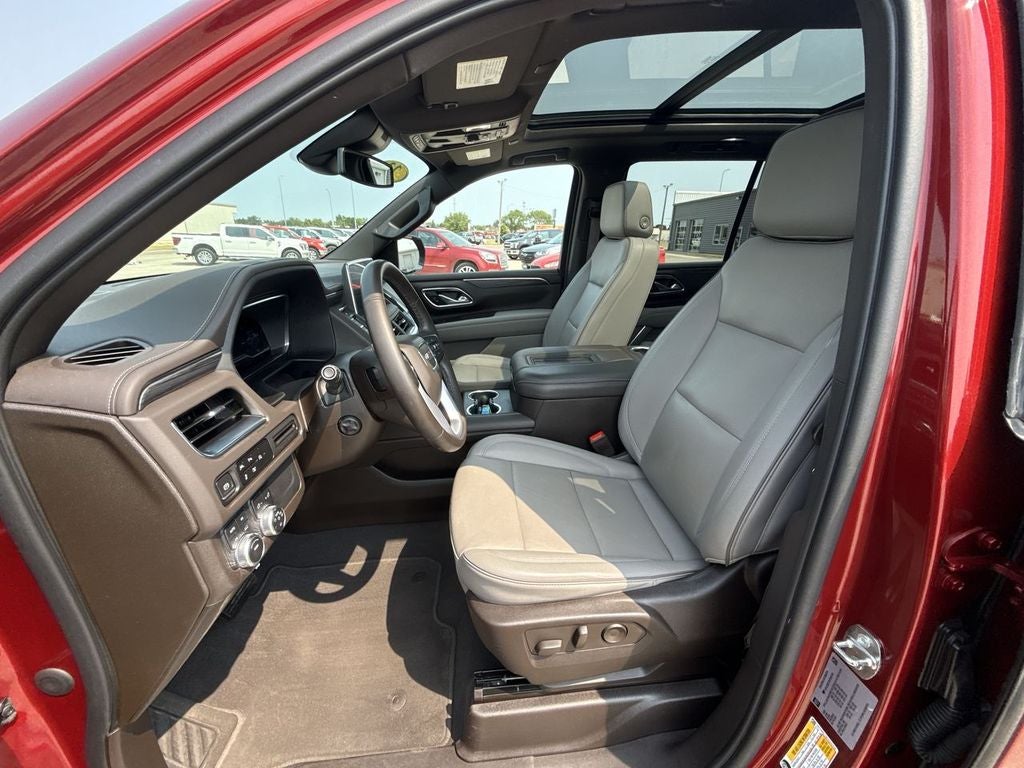 2023 GMC Yukon SLT