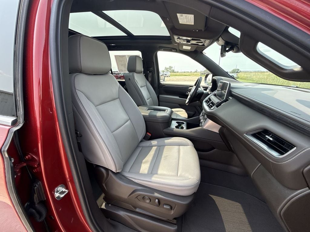 2023 GMC Yukon SLT