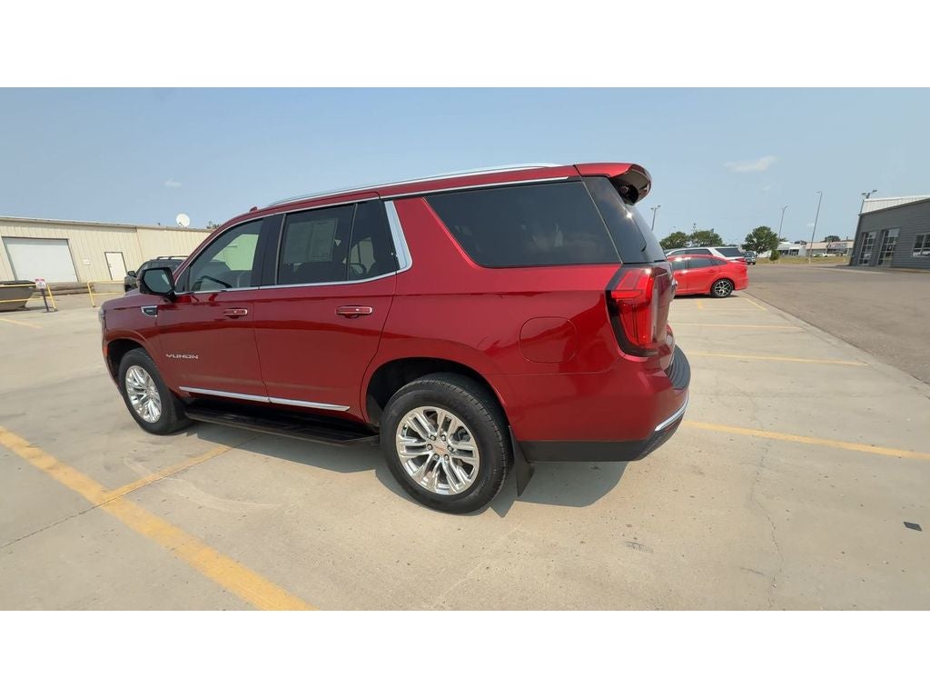 2023 GMC Yukon SLT