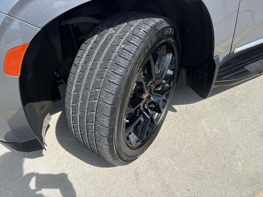 2022 GMC Yukon XL SLT