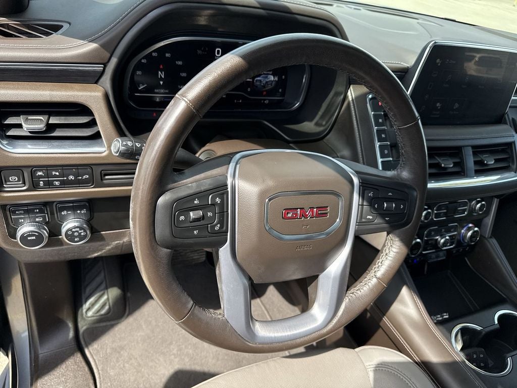 2022 GMC Yukon XL SLT