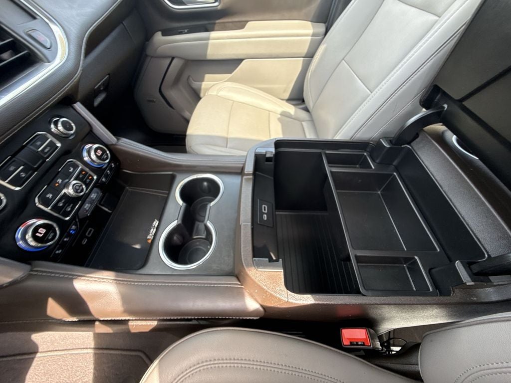 2022 GMC Yukon XL SLT