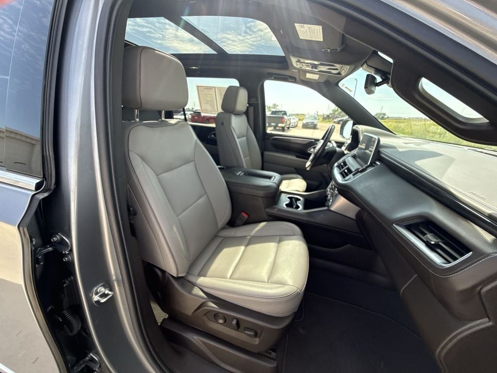 2022 GMC Yukon XL SLT