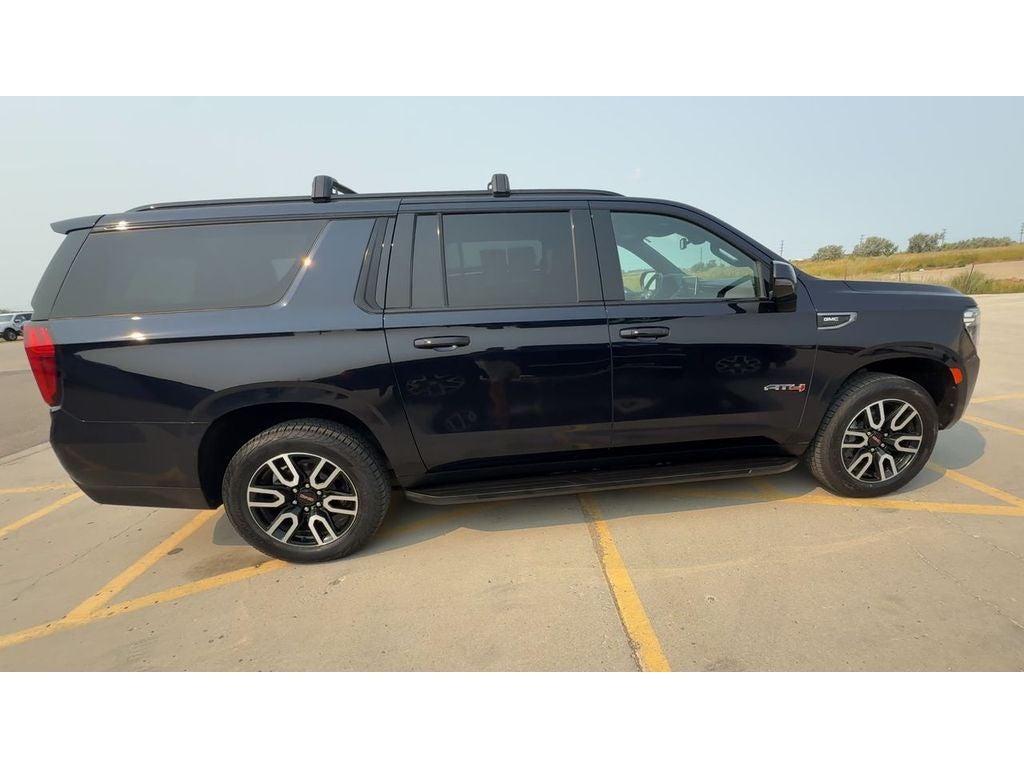 2021 GMC Yukon XL AT4