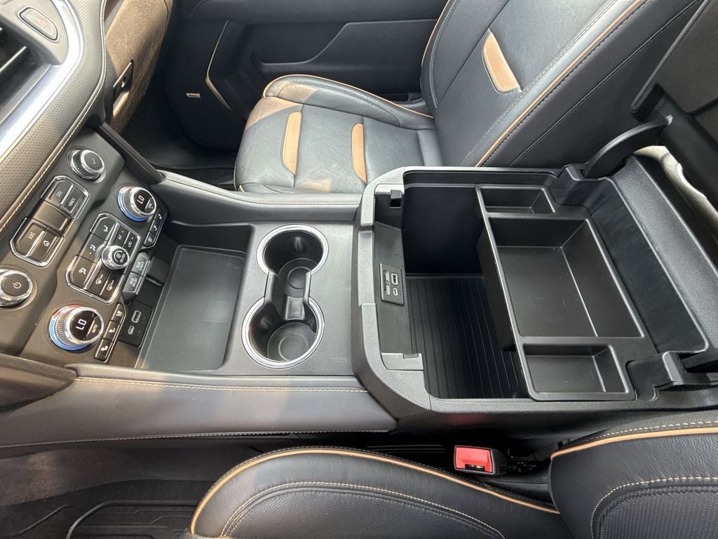 2021 GMC Yukon XL AT4