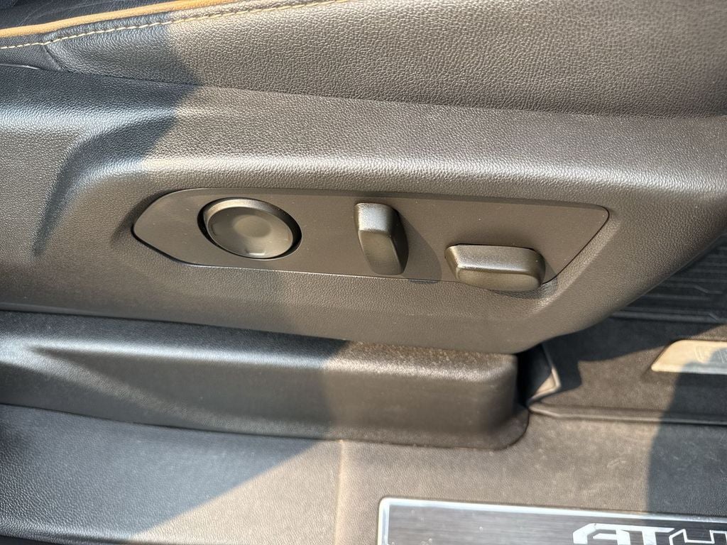 2021 GMC Yukon XL AT4