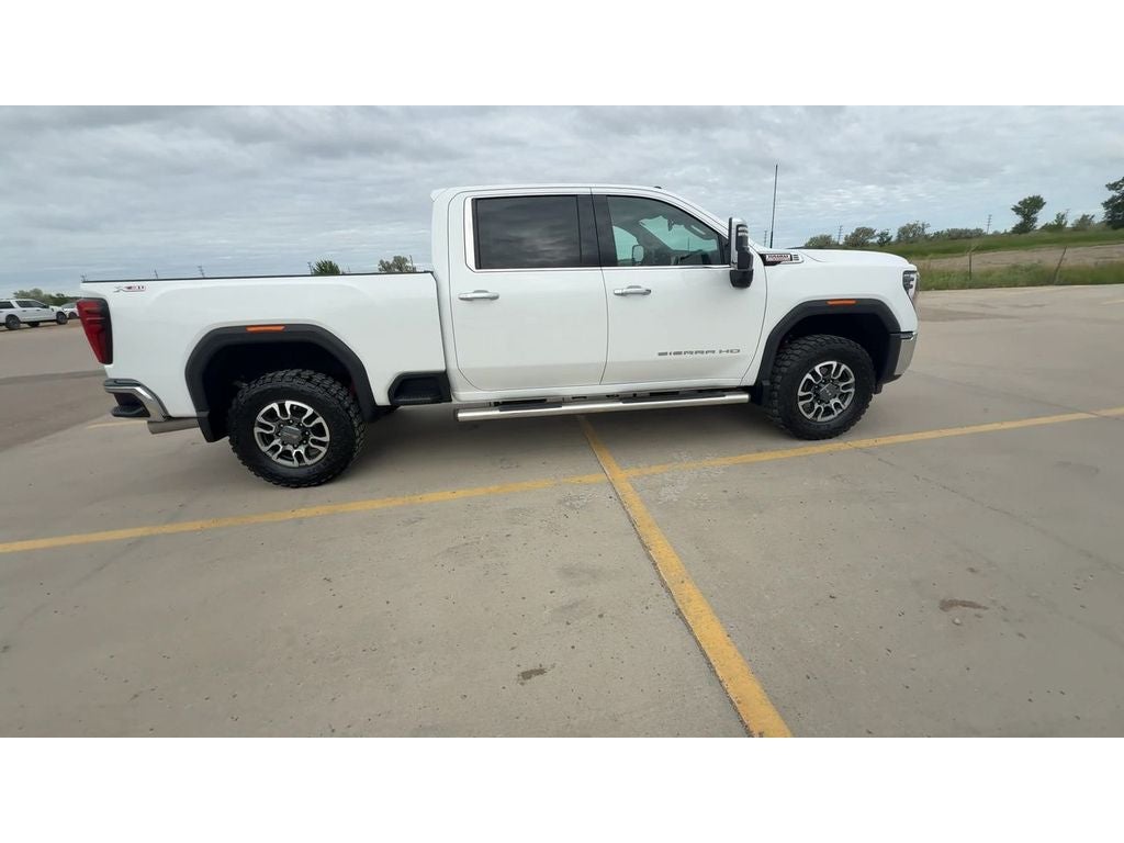 2025 GMC Sierra 3500 HD SLT