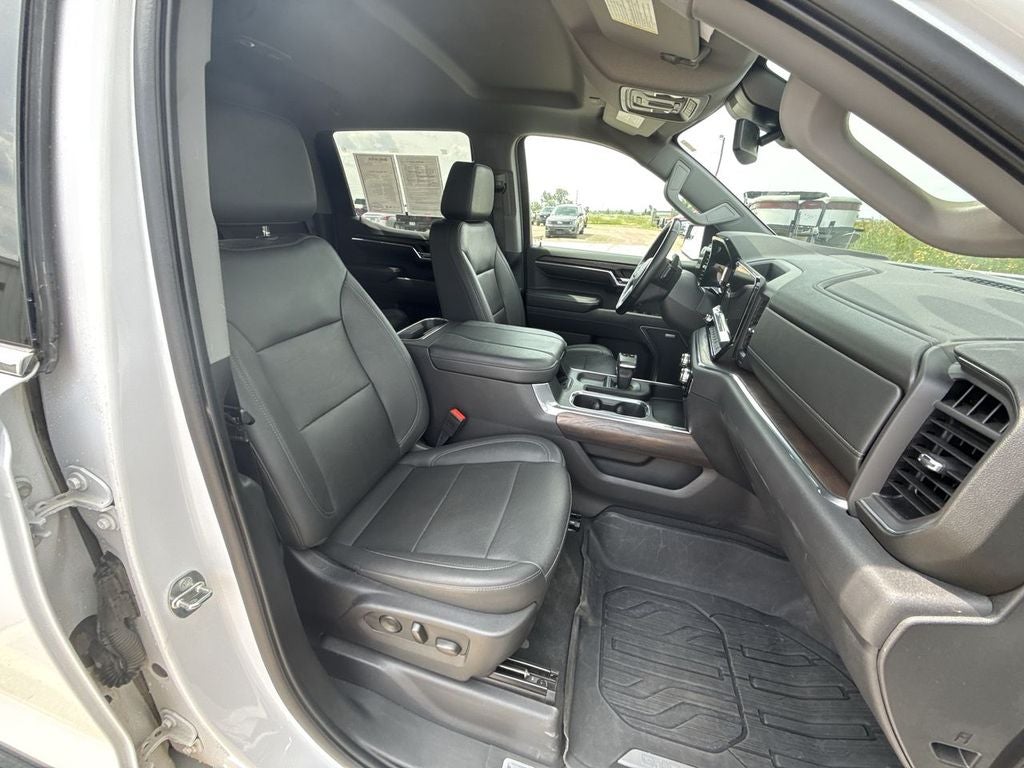 2023 GMC Sierra 1500 SLT