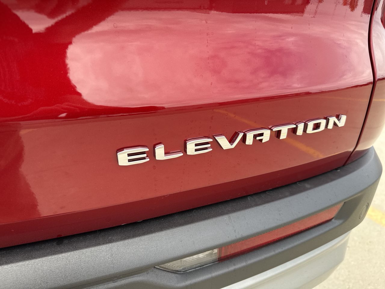 2027 GMC Acadia Elevation
