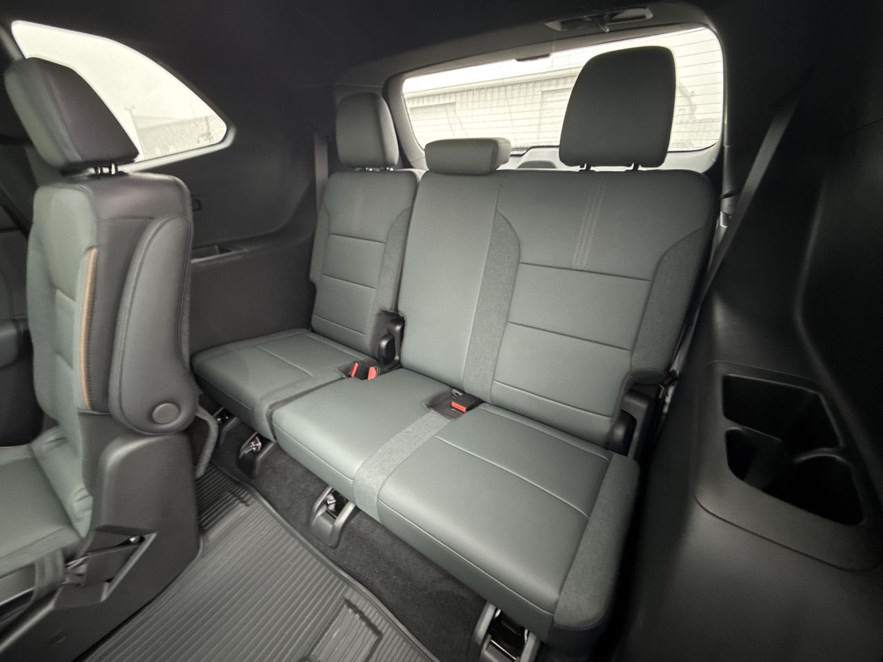 2027 GMC Acadia AT4
