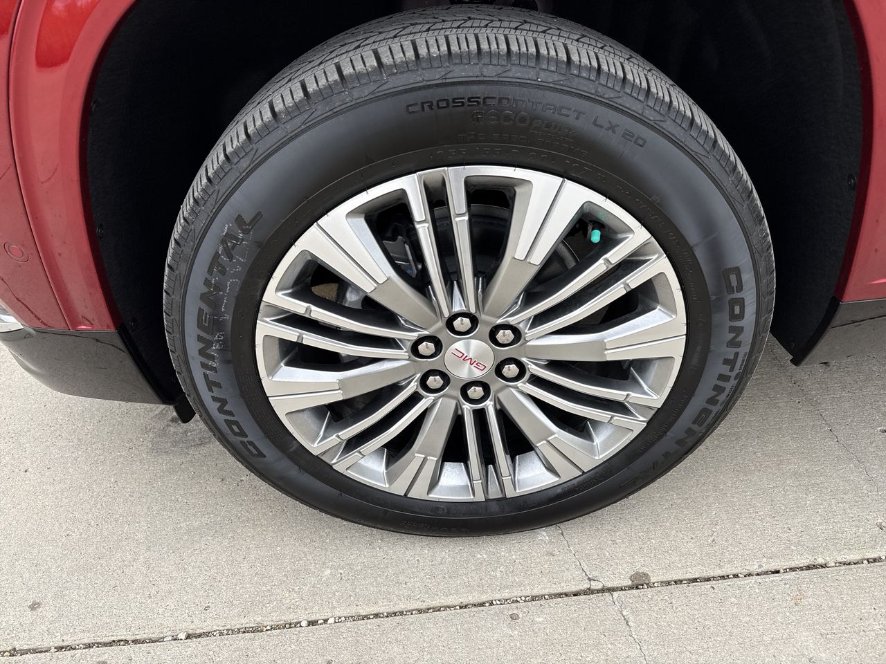 2027 GMC Acadia Denali