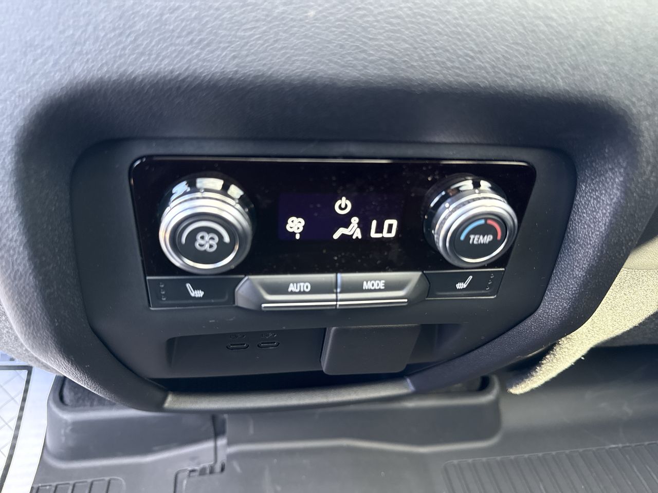 2027 GMC Acadia Denali Ultimate