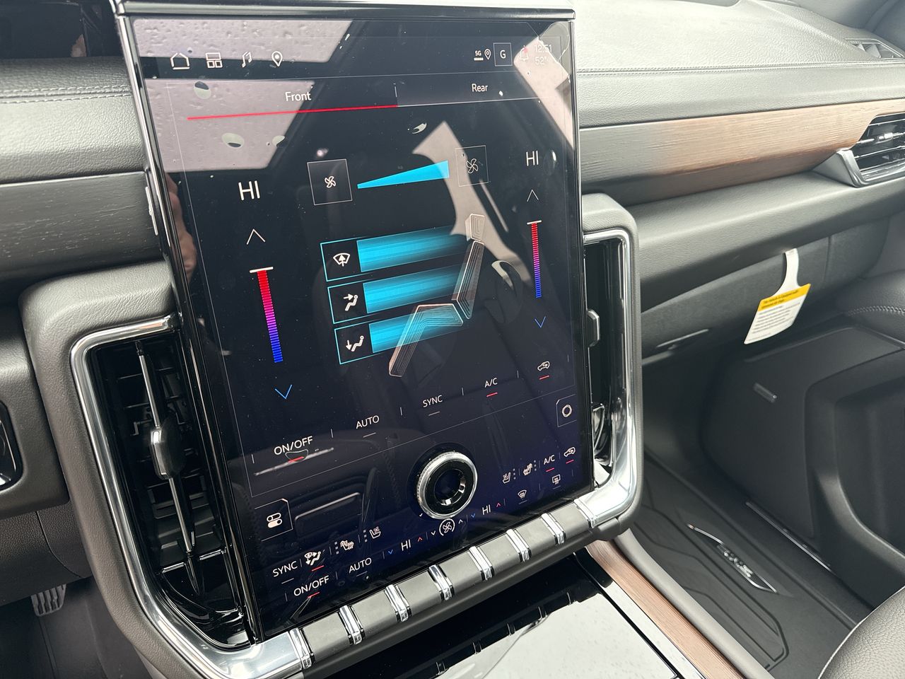2027 GMC Yukon Denali